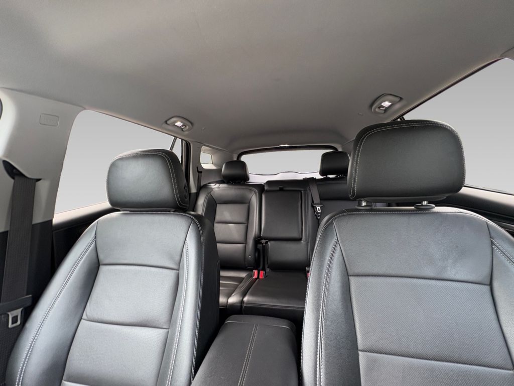 2023 Gmc Terrain SLT photo 2