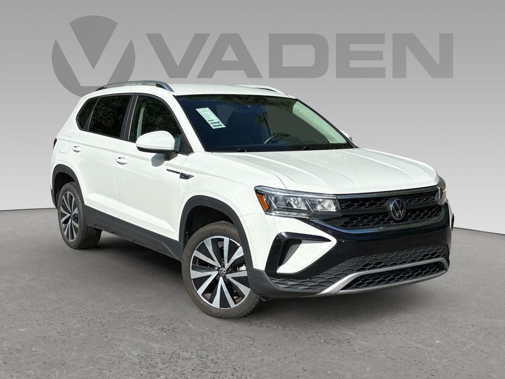 2024 Volkswagen Taos SE