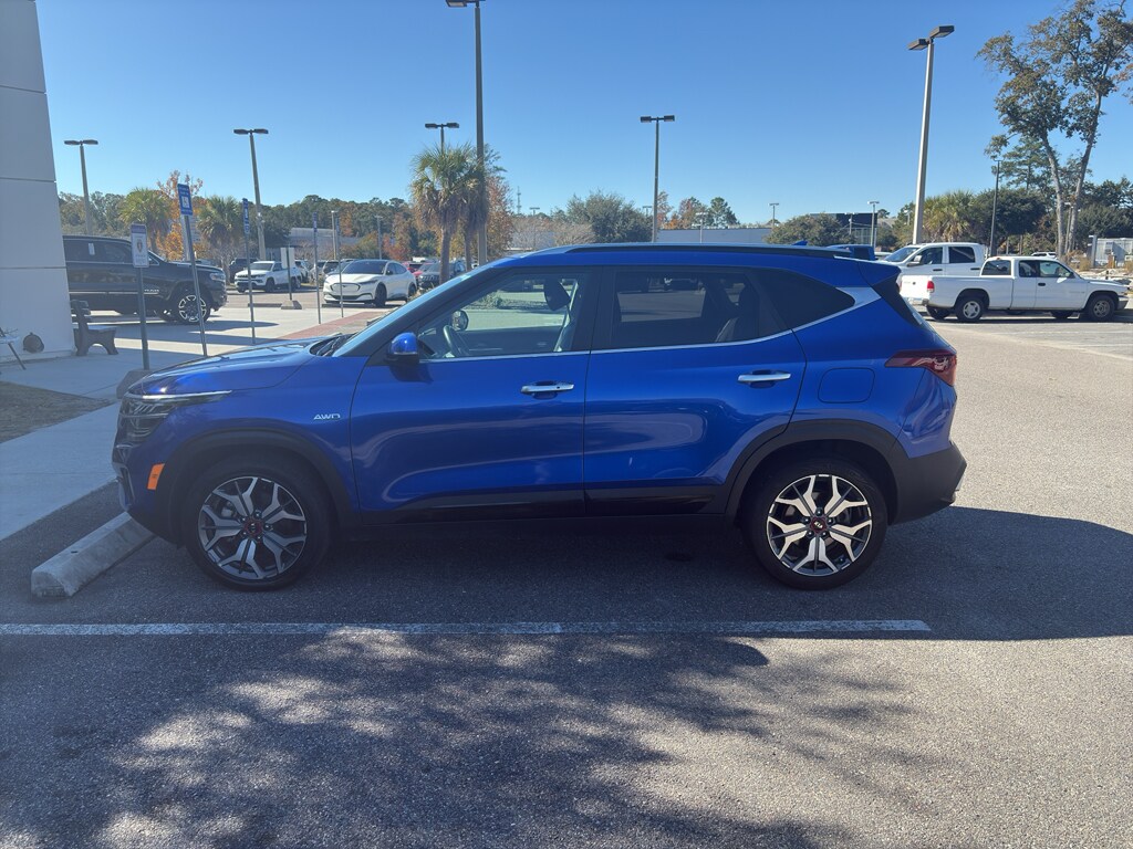 Used 2021 Kia Seltos SX Sport Utility