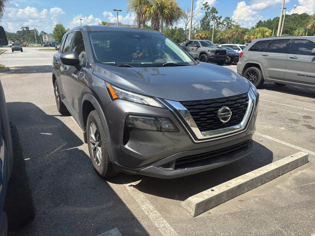 2021 Nissan Rogue S photo 2