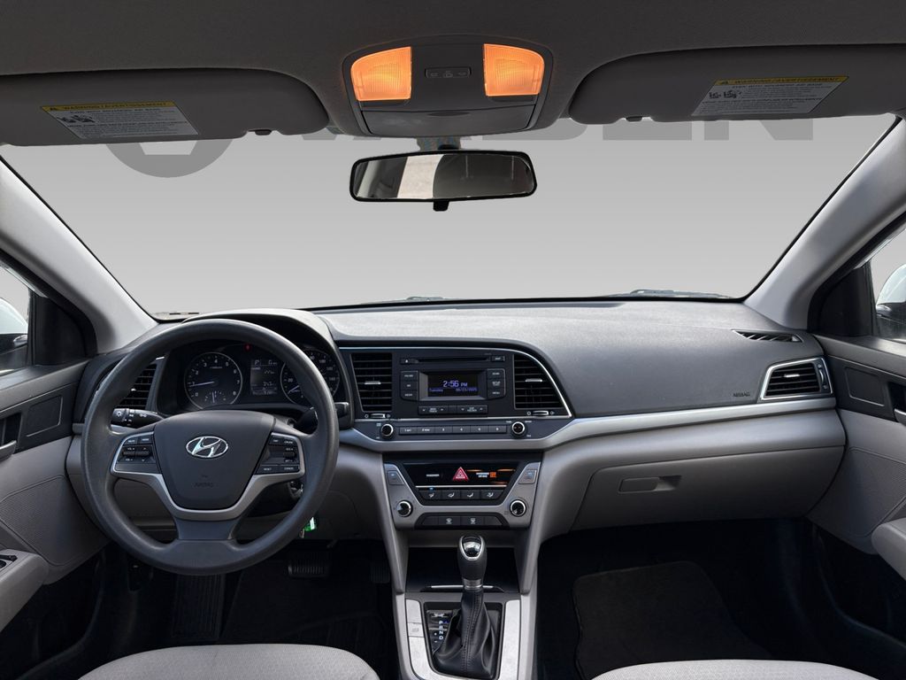 2017 Hyundai Elantra SE photo 3