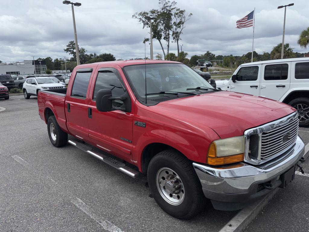 2001 Ford F-250 photo 2