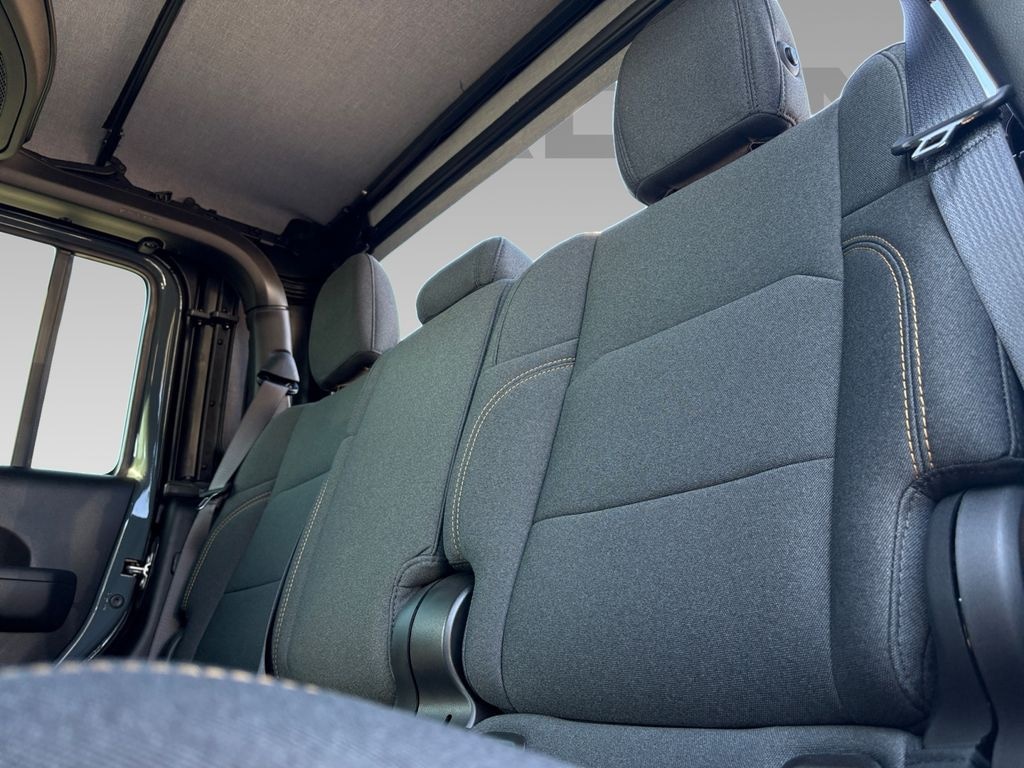 Used 2025 Jeep Gladiator Sport Crew Cab