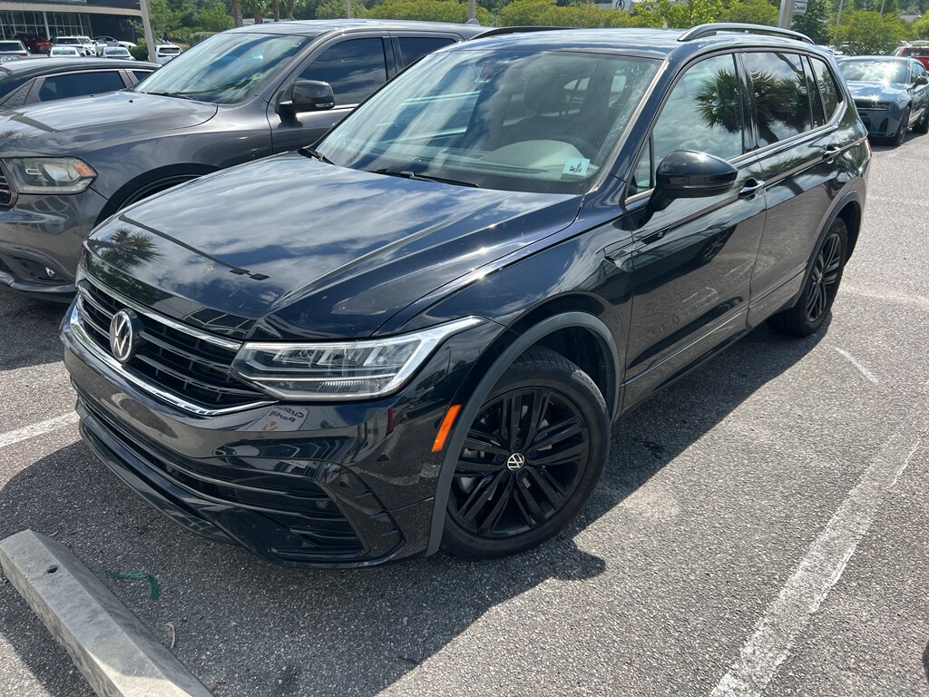 Used 2022 Volkswagen Tiguan SE R-Line Black Sport Utility