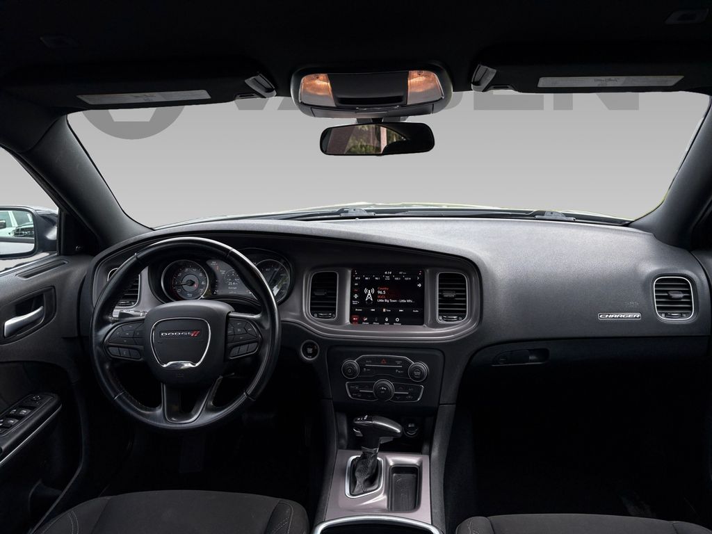 2023 Dodge Charger SXT photo 3