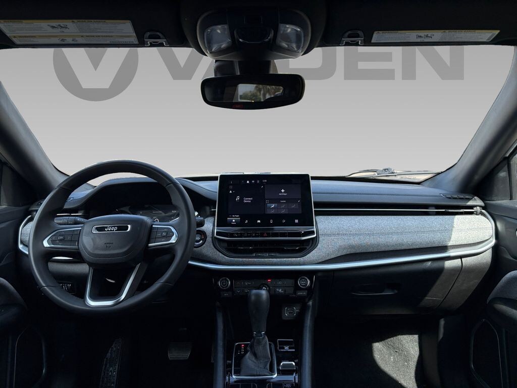 Used 2024 Jeep Compass Latitude Sport Utility