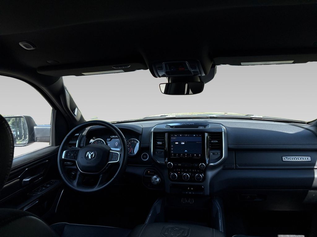 2024 Ram 1500 Laramie photo 3