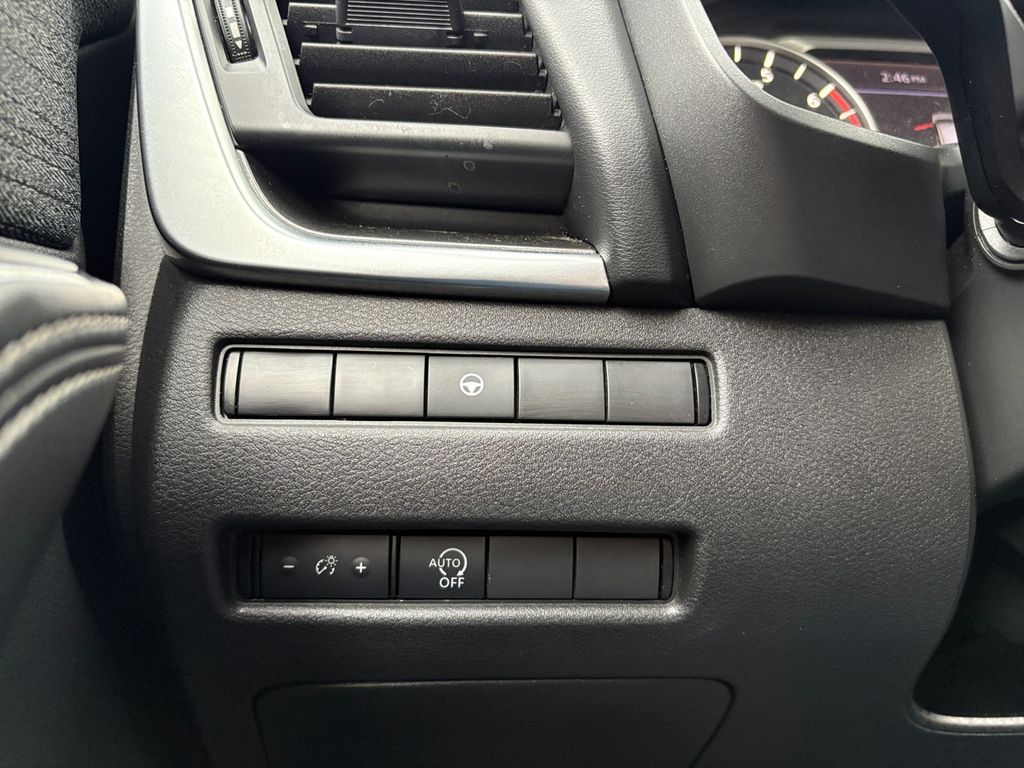 2023 Nissan Rogue SV AWD photo 4