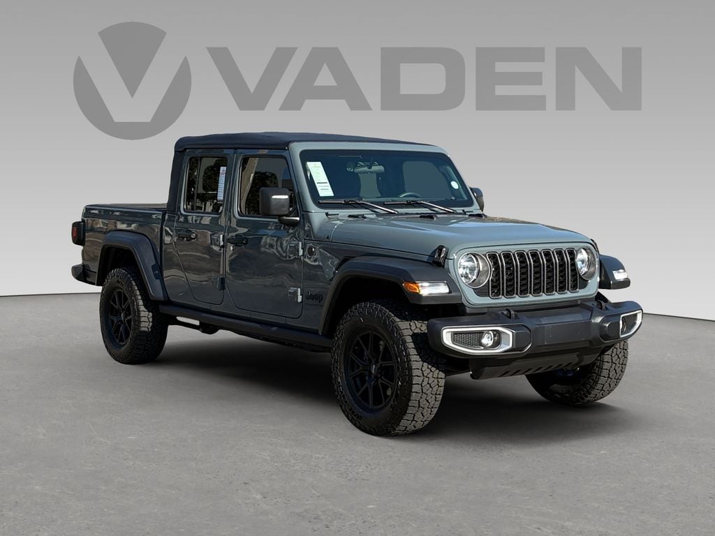 Used 2025 Jeep Gladiator Sport Crew Cab