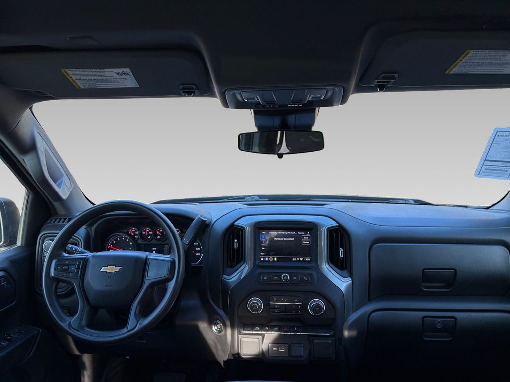 2022 Chevrolet Silverado 1500 Custom photo 3