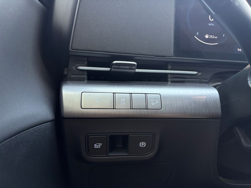 Used 2024 Hyundai Kona Limited Sport Utility