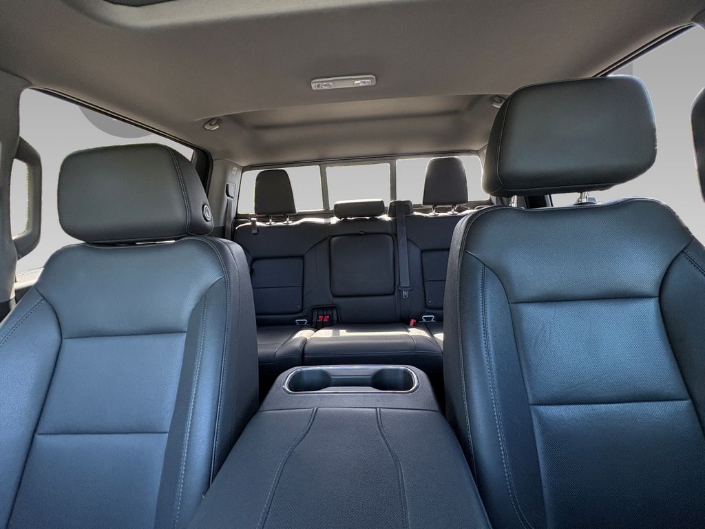 2023 Chevrolet Silverado 1500 LTZ photo 2