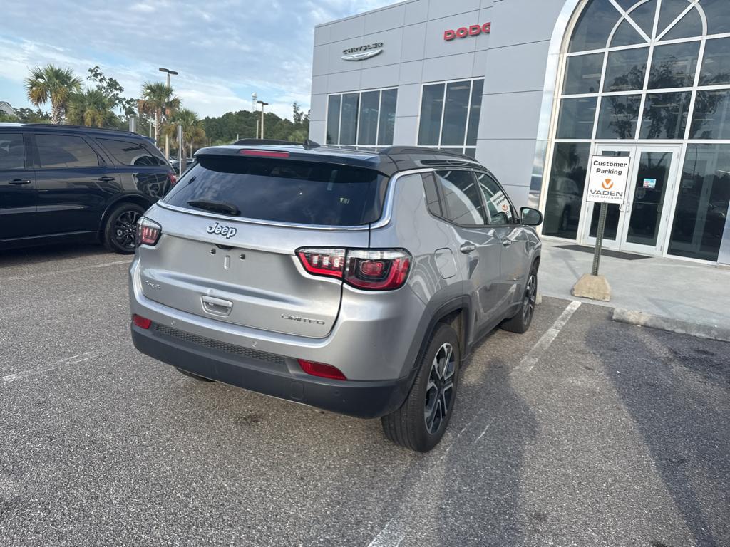 2024 Jeep Compass Limited photo 3