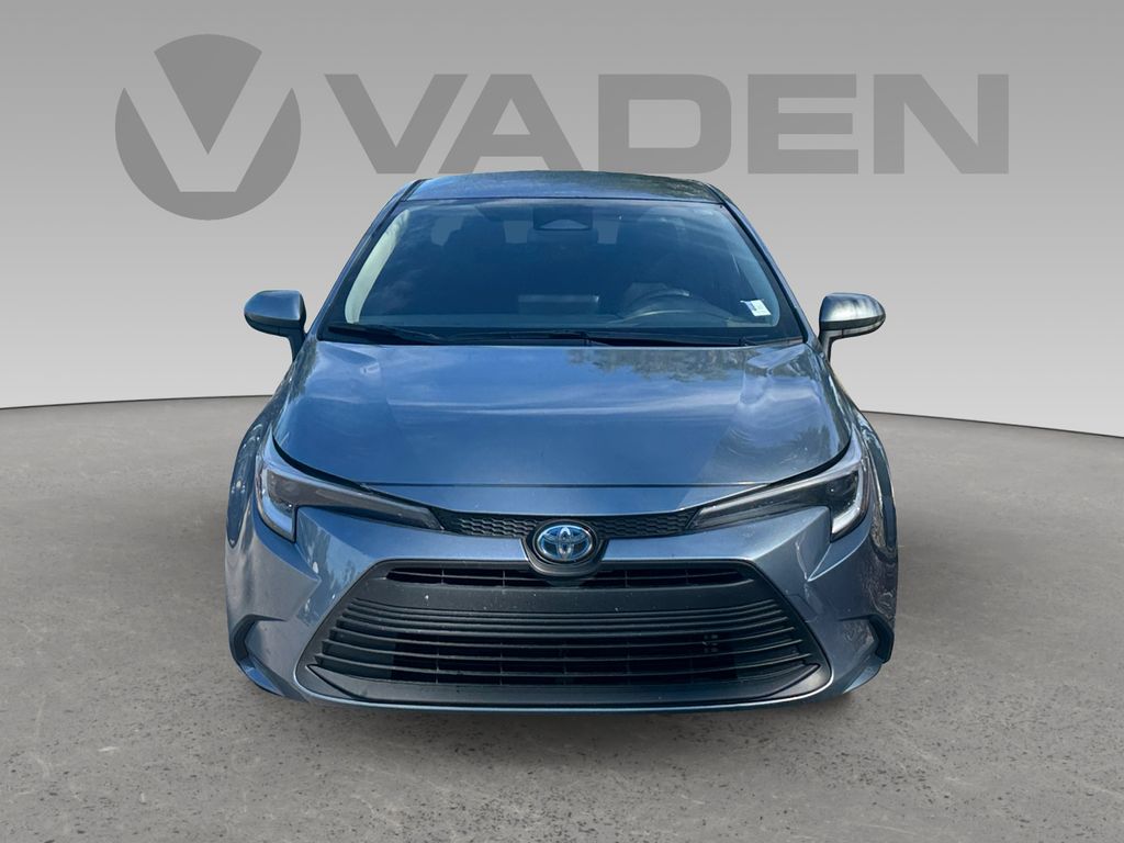 2025 Toyota Corolla Hybrid LE photo 4