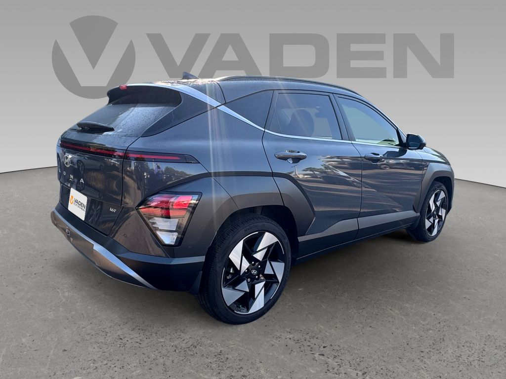 2024 Hyundai Kona Limited photo 2