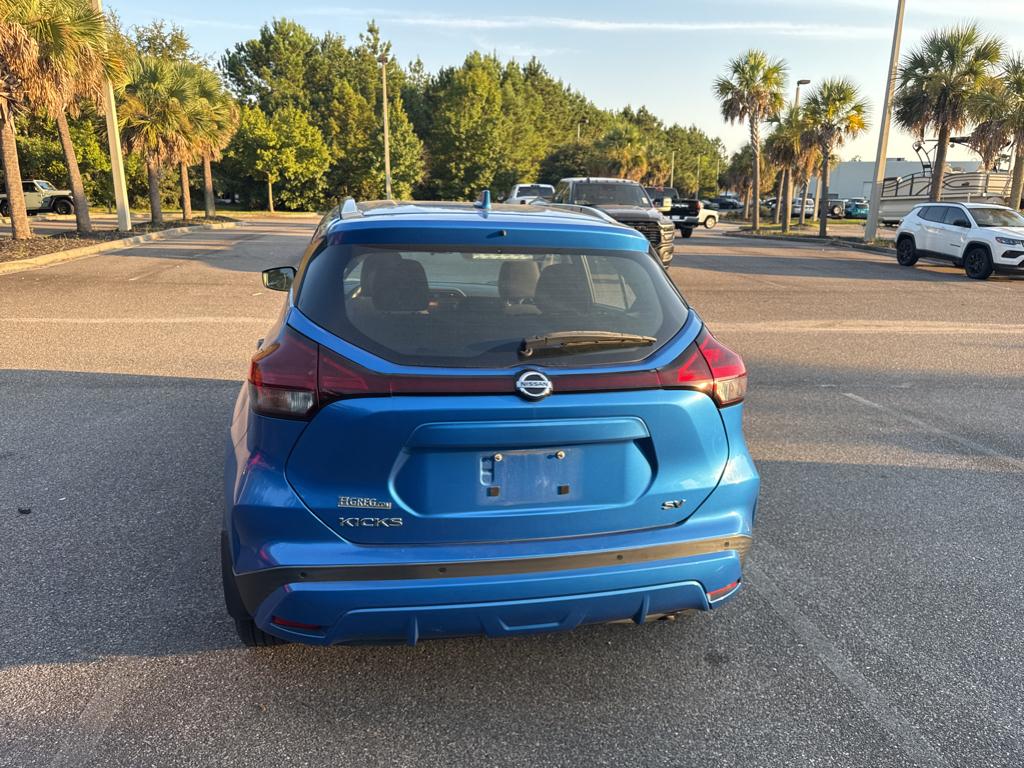 2021 Nissan Kicks SV photo 3