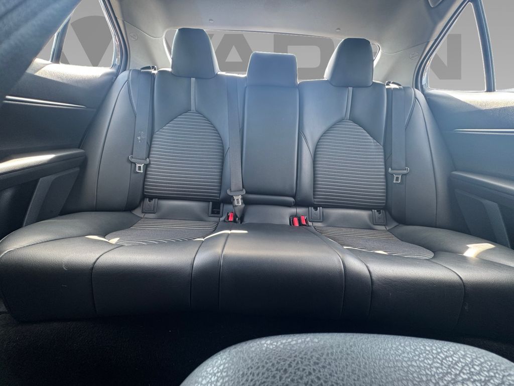 2023 Toyota Camry SE photo 2