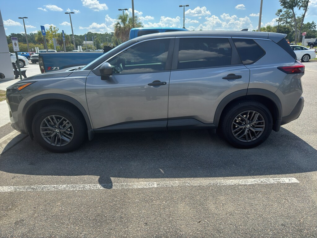 2021 Nissan Rogue S photo 3