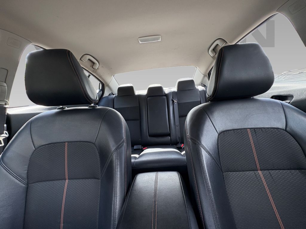 2022 Nissan Altima 2.5 SR photo 2