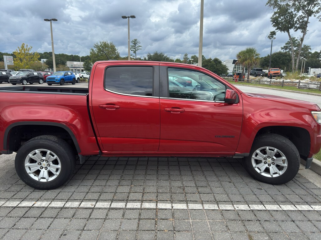 2016 Chevrolet Colorado LT photo 3