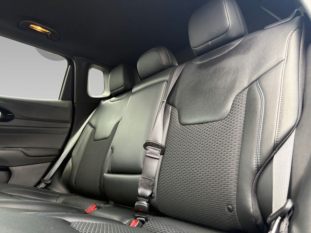 Used 2026 Jeep Compass Latitude Altitude Sport Utility