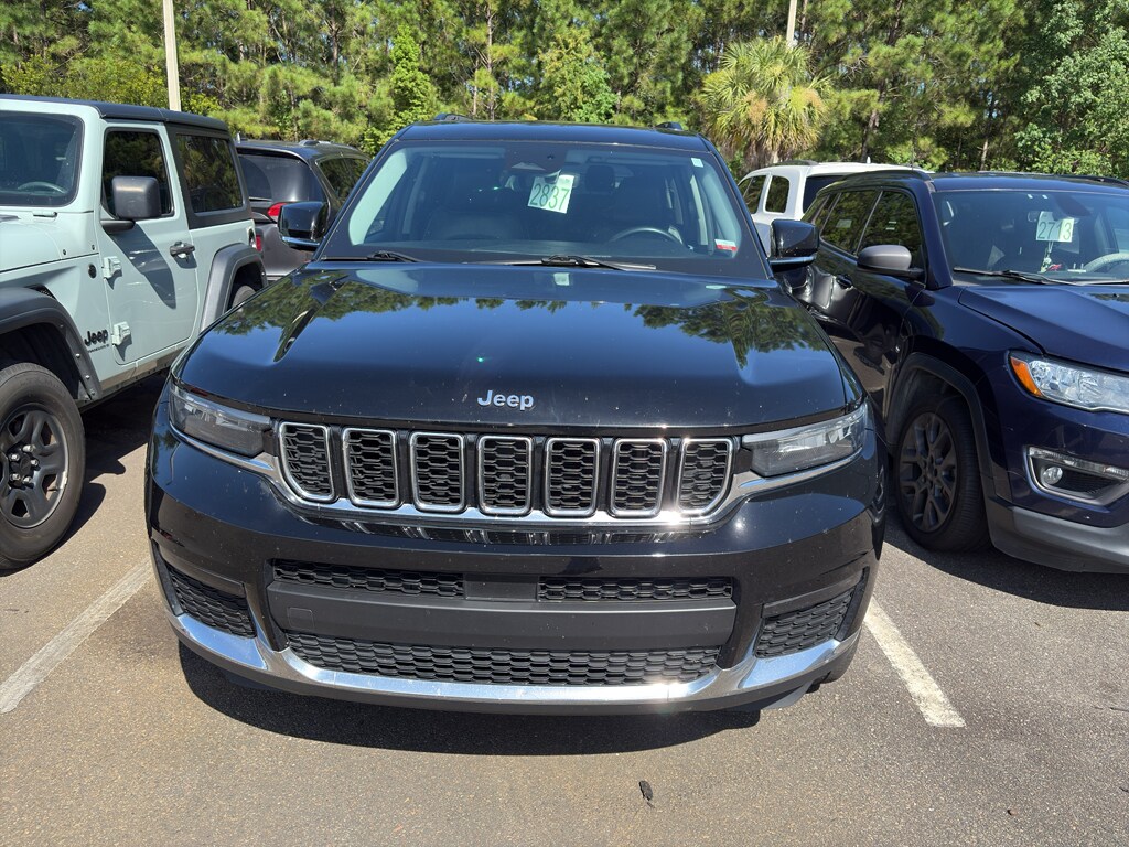 2021 Jeep Grand Cherokee Limited photo 2