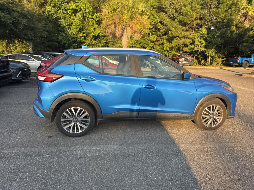 2021 Nissan Kicks SV photo 4