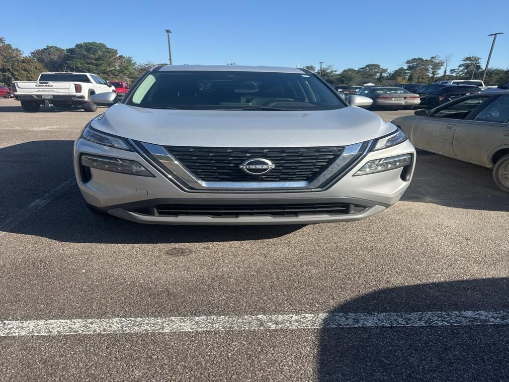 Used 2023 Nissan Rogue SV SUV
