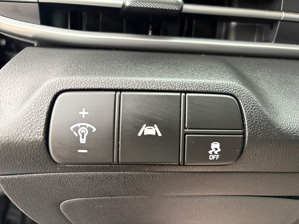 Used 2023 Hyundai Elantra SEL Sedan