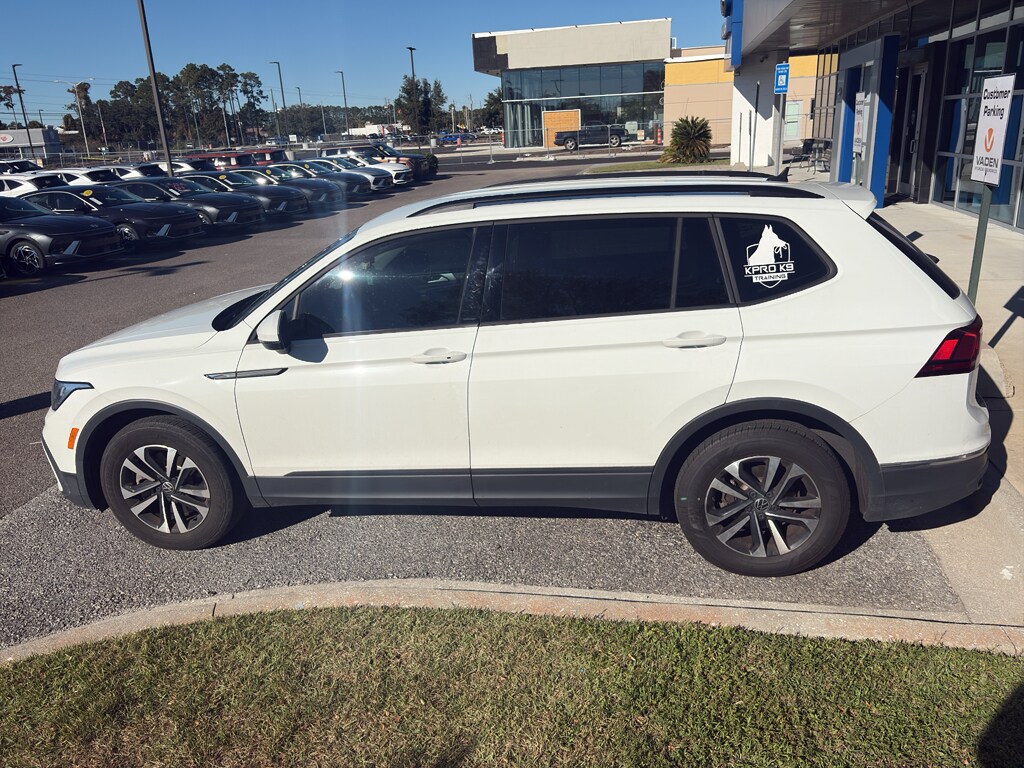 2023 Volkswagen Tiguan S photo 3