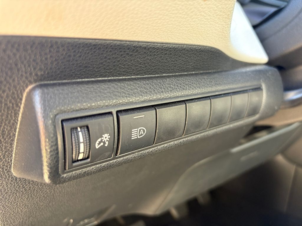 2021 Toyota Corolla SE photo 4