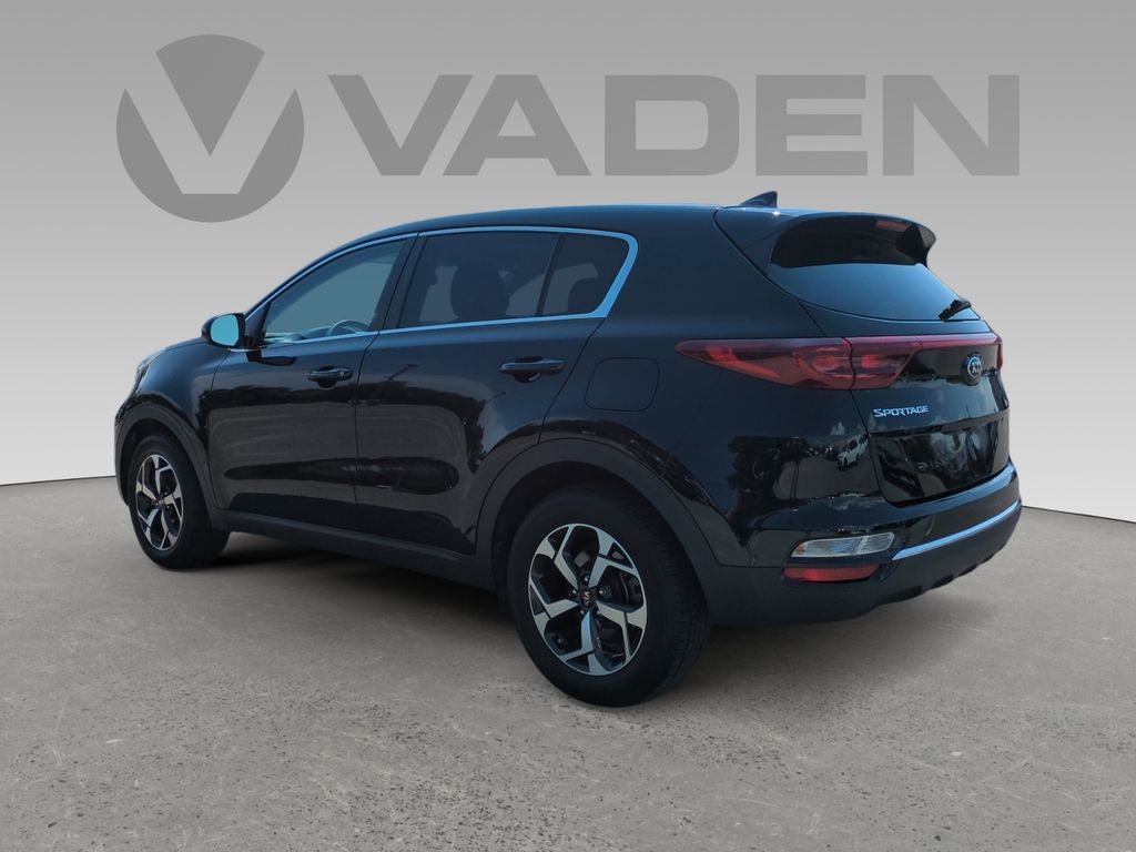 2022 Kia Sportage LX photo 3