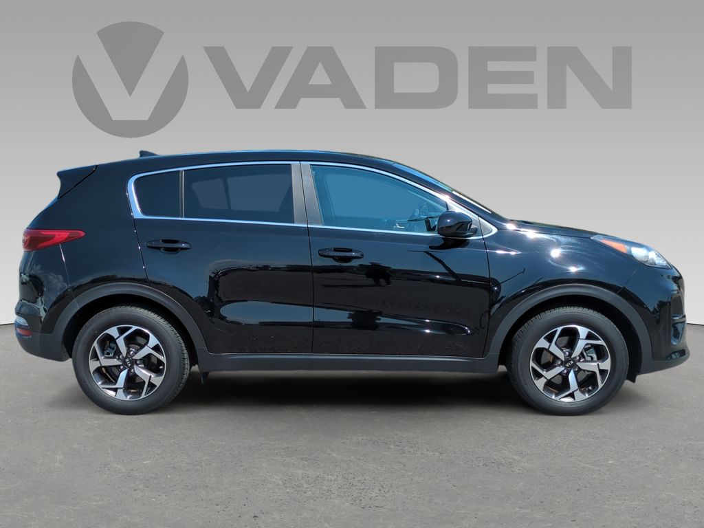 2022 Kia Sportage LX photo 2