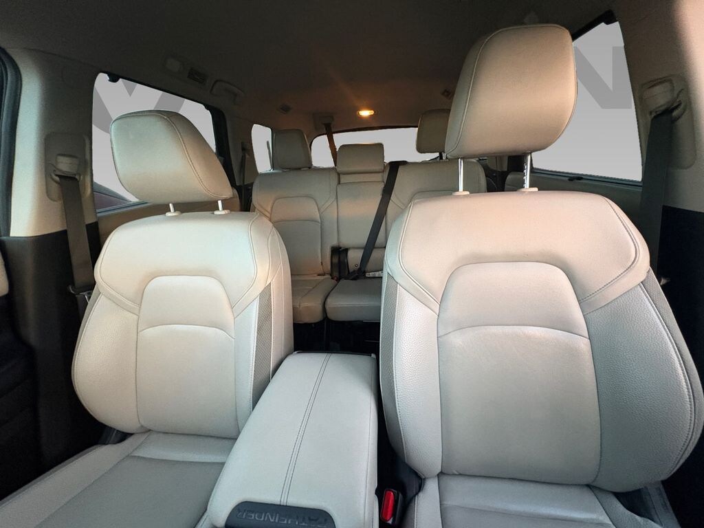 Used 2022 Nissan Pathfinder SL SUV