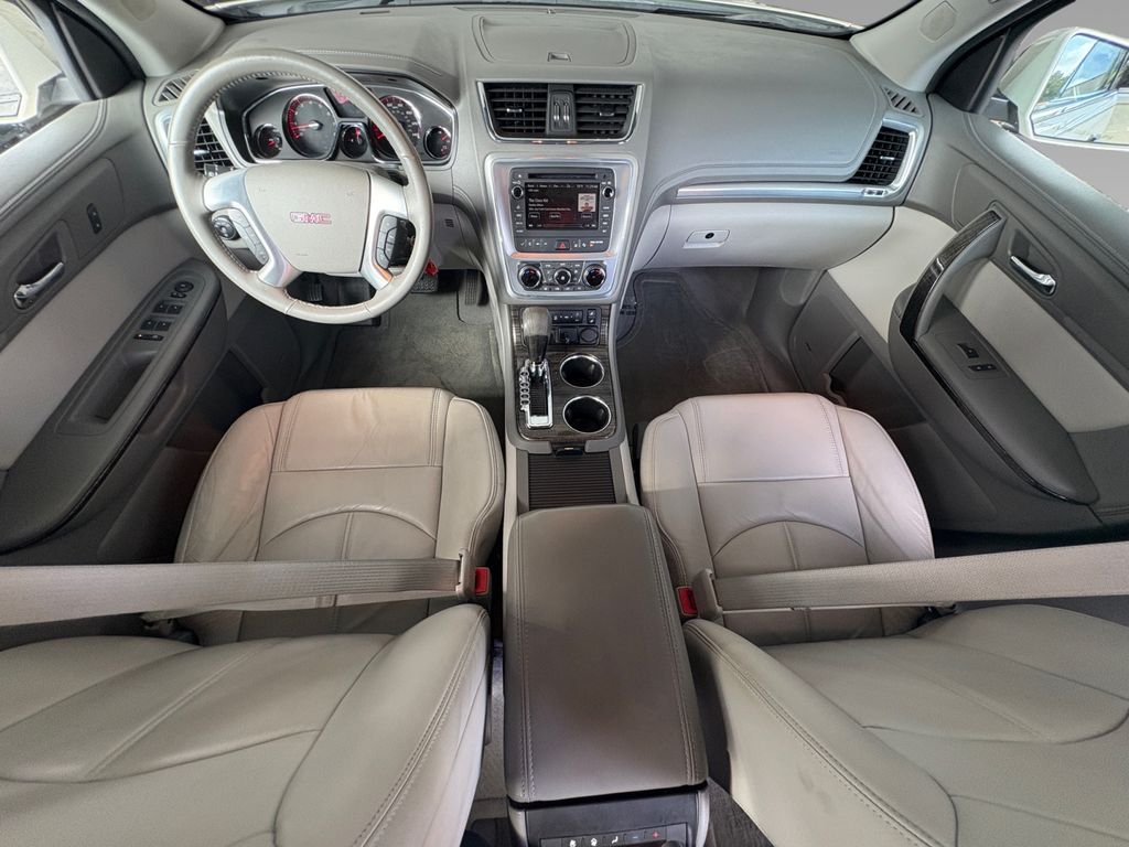 2015 Gmc Acadia SLT photo 2
