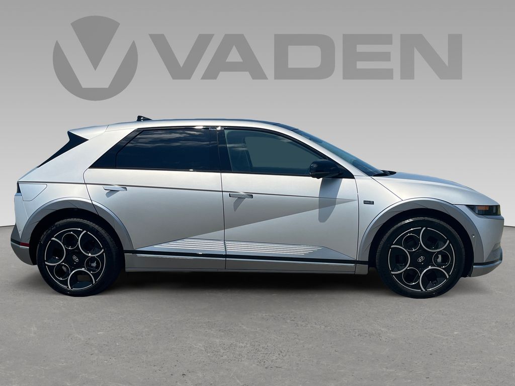 2024 Hyundai Ioniq 5 photo 2