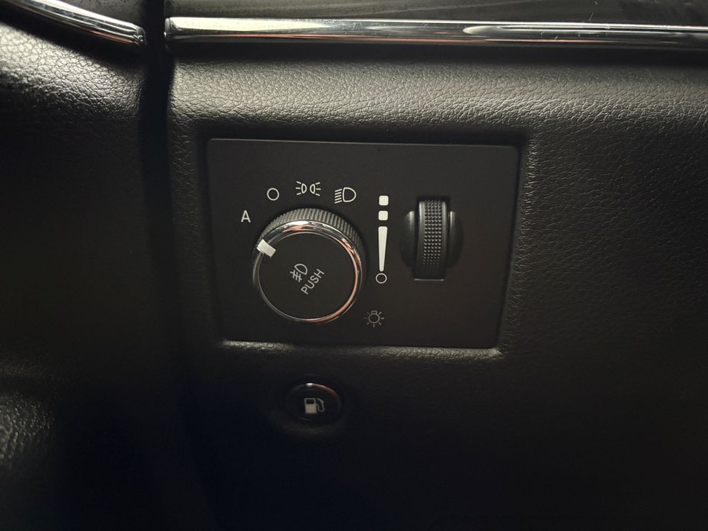 2022 Jeep Cherokee Limited photo 3