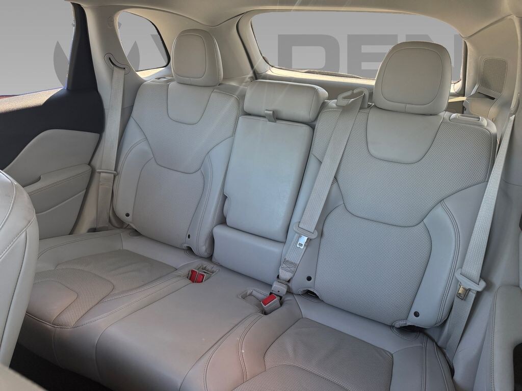 Used 2019 Jeep Cherokee Limited Sport Utility