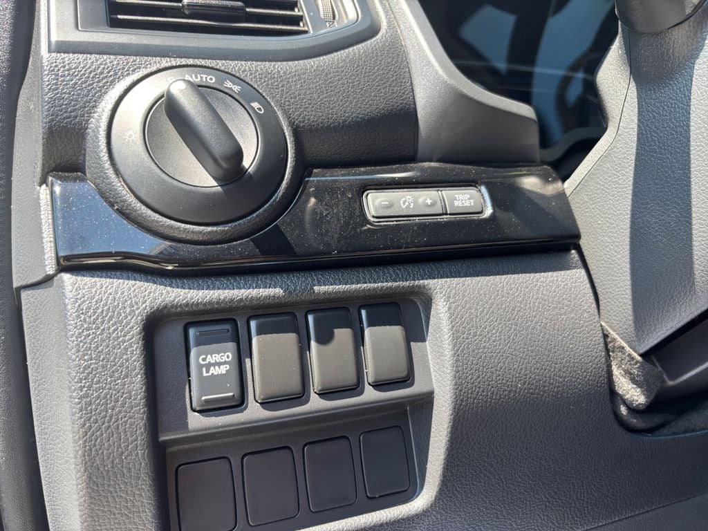 2022 Nissan Titan SV