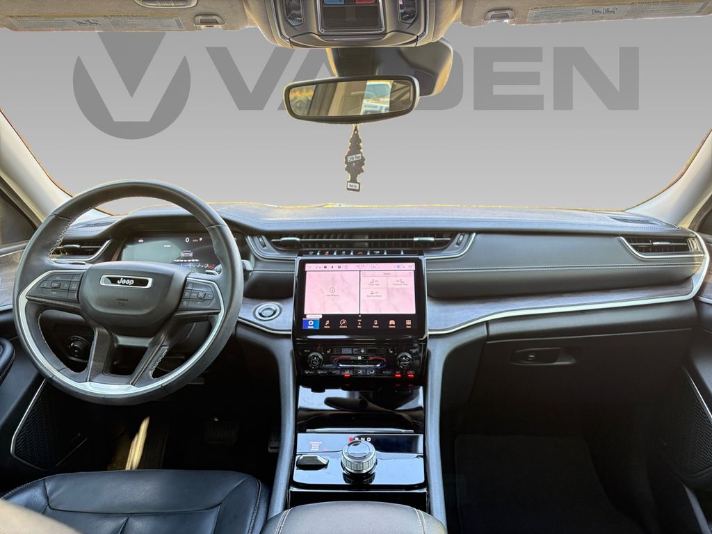 2022 Jeep Grand Cherokee Limited photo 3