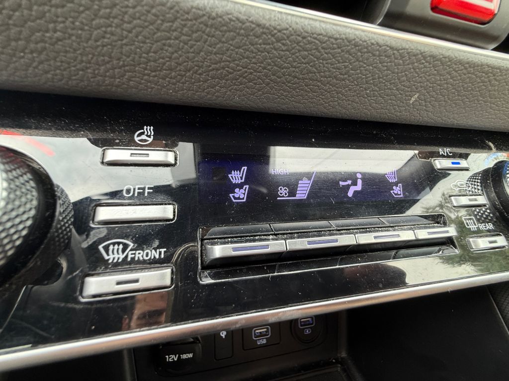 2020 Hyundai Sonata Limited photo 4