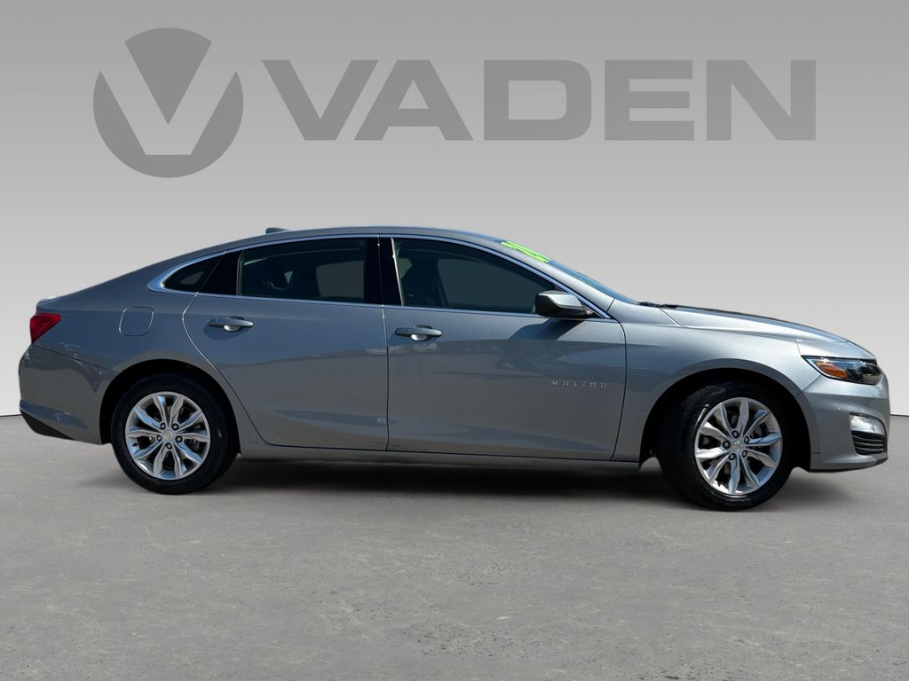 2023 Chevrolet Malibu 1LT photo 4