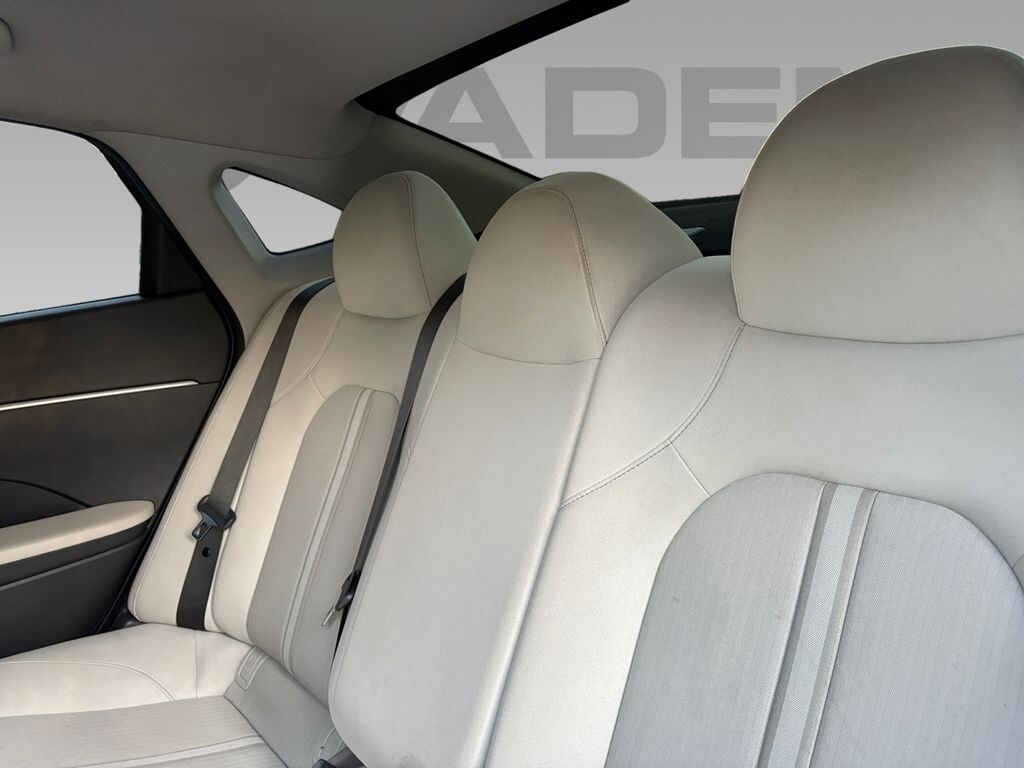 Used 2023 Hyundai Sonata SE Sedan