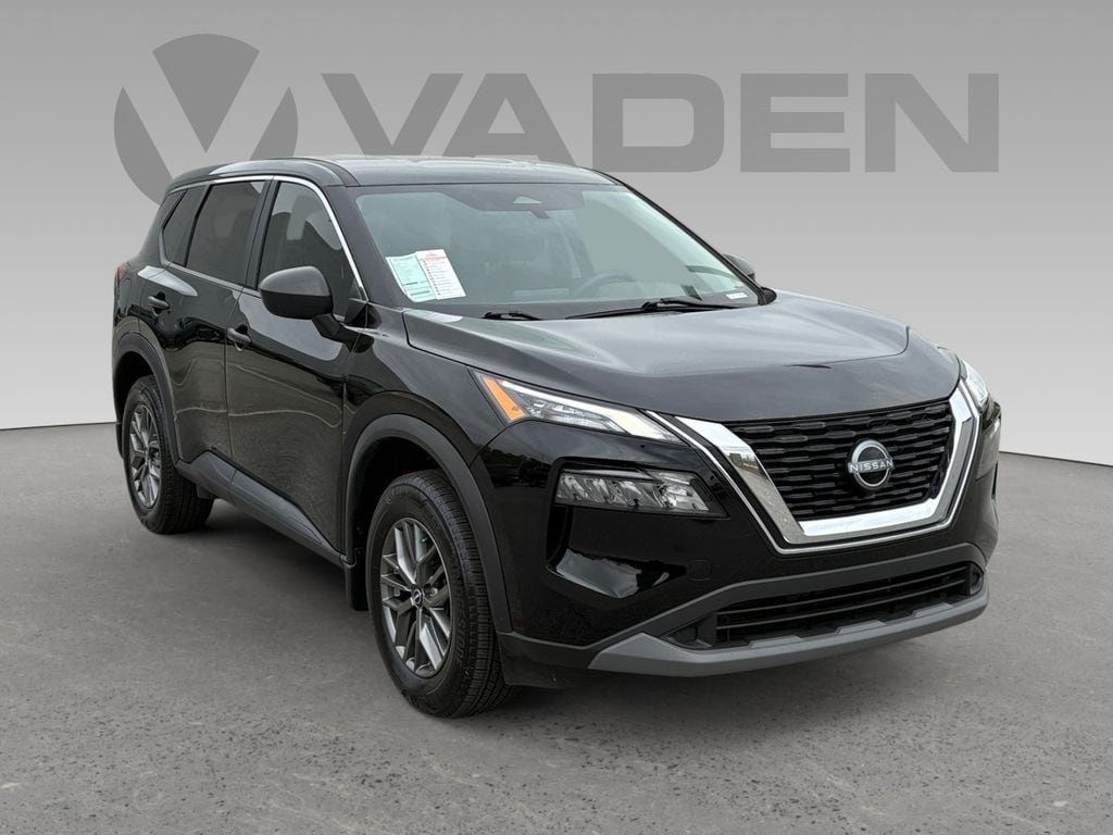 Used 2023 Nissan Rogue S Wagon