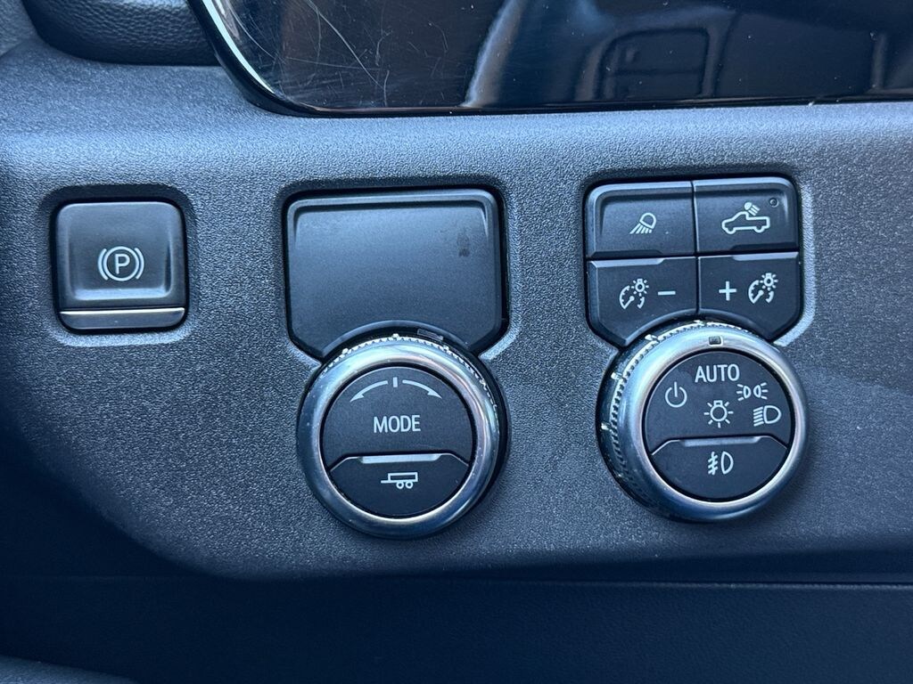 Used 2024 GMC Sierra SLT Crew Cab