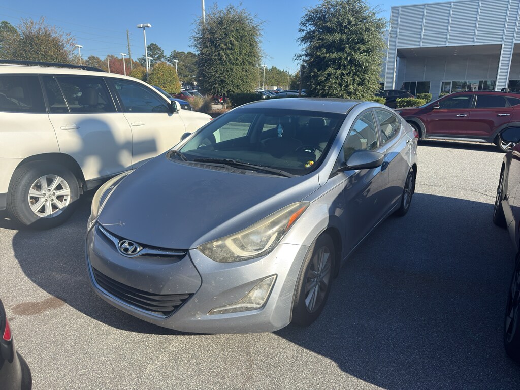 Used 2016 Hyundai Elantra SE Sedan