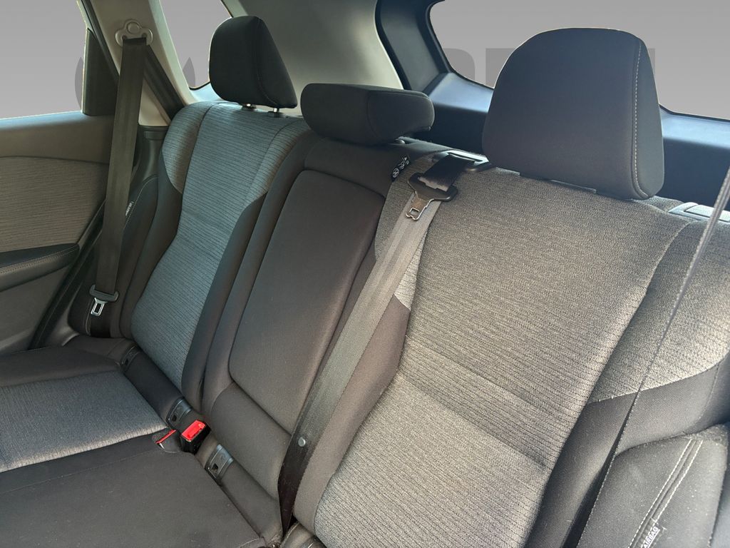 2023 Nissan Rogue SV photo 3