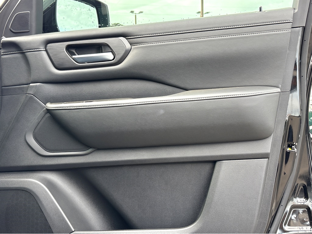 2026 Nissan Armada 8