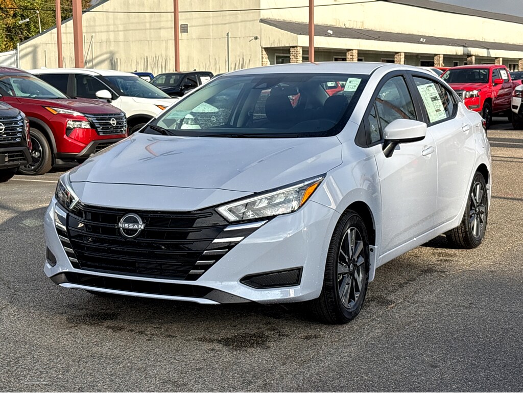 New 2025 Nissan Versa SV SV CVT