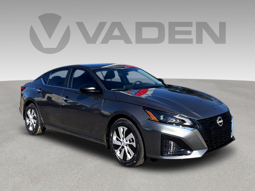 New 2025 Nissan Altima S S FWD